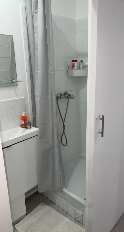 Appartement Moderne Refait A Neuf Proximite Centre Ville Et Plage Coudekerque-Branche Eksteriør bilde